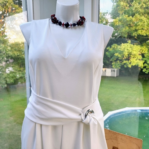 Emma & Michelle White Wide Leg Tie Waist Sleeveless V-Neck Jumpsuit Size 16 - Picture 10 of 16